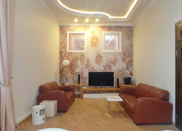 Nizami kucesi, Grand Marketin yaxinliqinda yerlesen yasayis