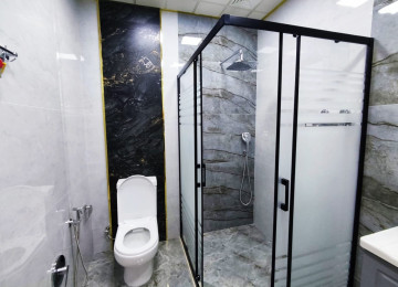 Qara Qarayev metrosu . BonaDea hospitalının yanı . Tam