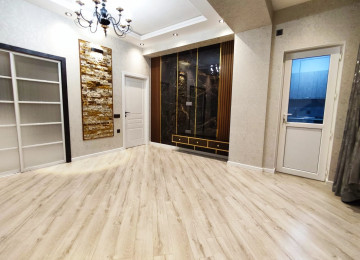 Qara Qarayev metrosu . BonaDea hospitalının yanı . Tam