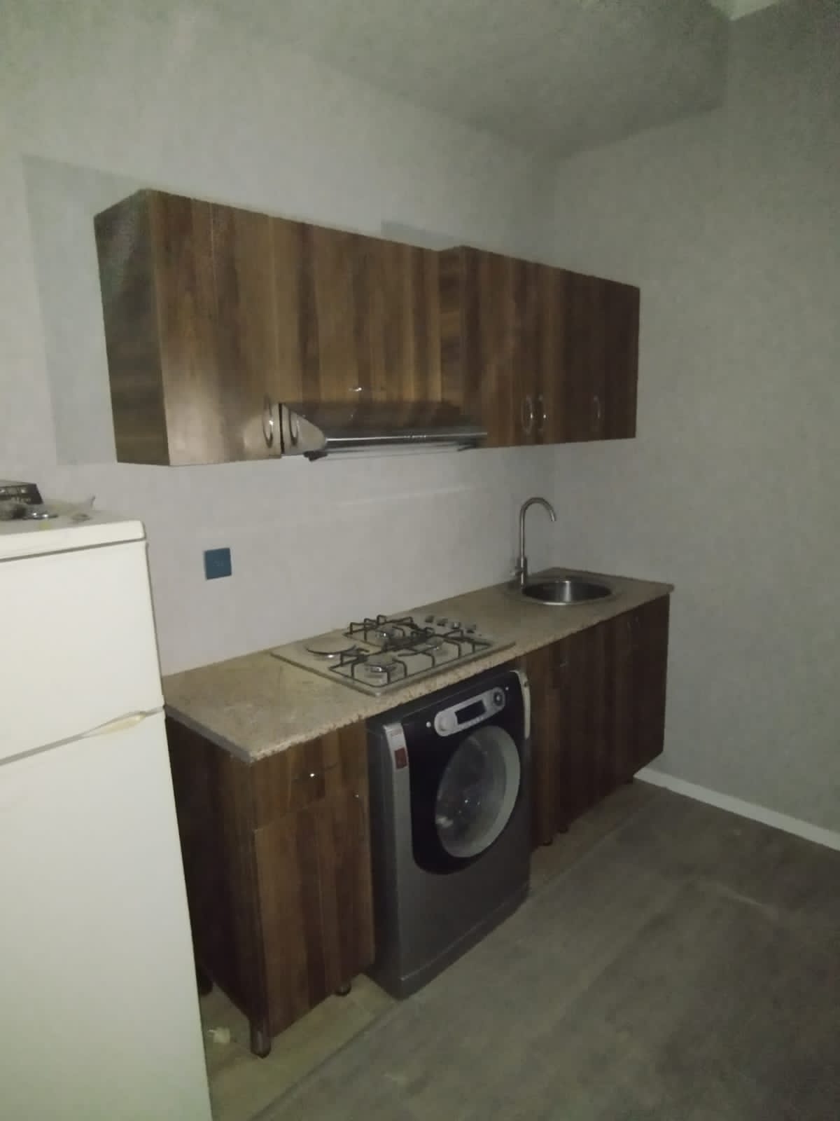 Xlrdalan Kirsdal Abseron 1 de 2 otaq menzil kiraye verlir