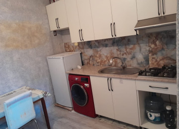 Nərimanov rayon Ceyhun Hacıbəyli küçəsində Bravo marketin