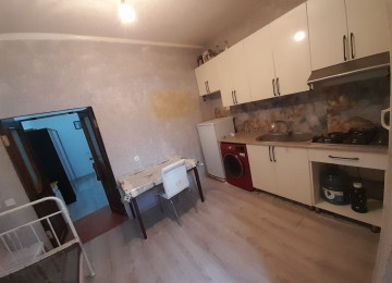 Nərimanov rayon Ceyhun Hacıbəyli küçəsində Bravo marketin