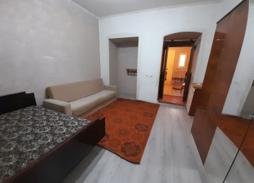 Nərimanov rayon Ceyhun Hacıbəyli küçəsində Bravo marketin