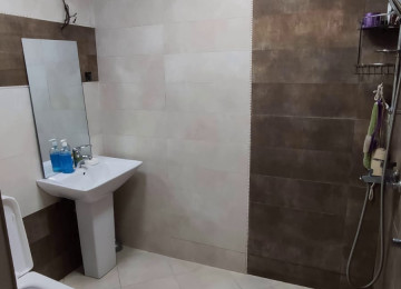 Yeni Yasamalın mərkəzində, bazarstore mağazasının üstündəki