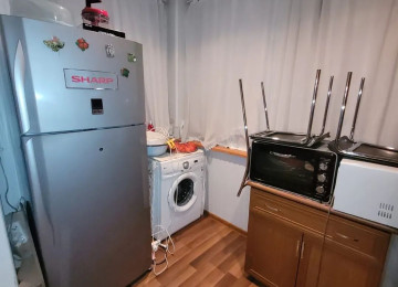 Gəncə şəh.Gülüsdan qəs.14 nömrəli məktəb yaxınlıqında.(