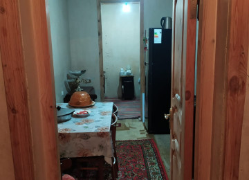 Gəncə şəh.Gülüsdan qəs.14 nömrəli məktəb yaxınlıqında.(