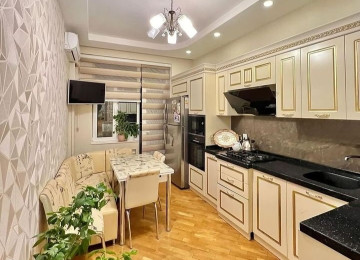 Neftçilər Metrosunun Çıxışı Rahat Marketin yanında 11