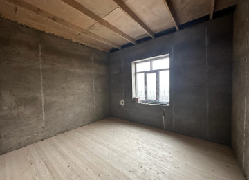 Mastaga qes.Savalan yaşayiş massivinde 2 sotda 130