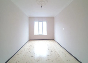 Suraxanı rayonu Hövsan qes. maşın bazarın arxasında 2 sotun