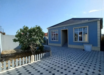 Tecili Novxanı murad marketin yaninda 5 daş kürsüde 100