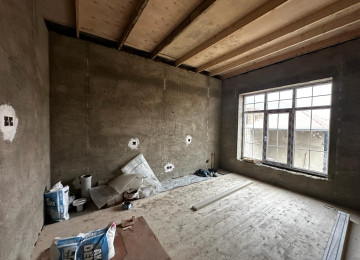 Mastaga qes.Savalan yaşayiş massivinde 2 sotda 130