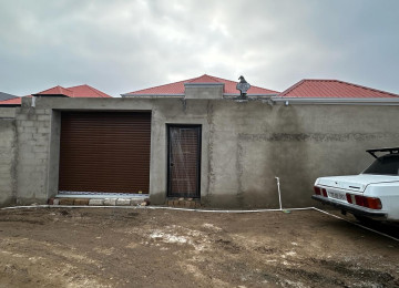 Mastaga qes.Savalan yaşayiş massivinde 2 sotda 130