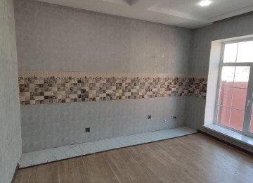 Suraxanı rayonu Hövsan qes. maşın bazarın arxasında 1.5