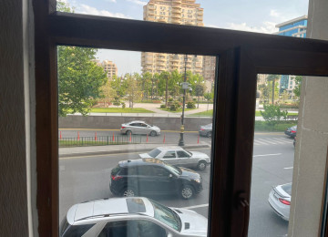 Nesimi rayonu Qiş Parkinı ünvanında ümumi sahəsi 100 kv 3