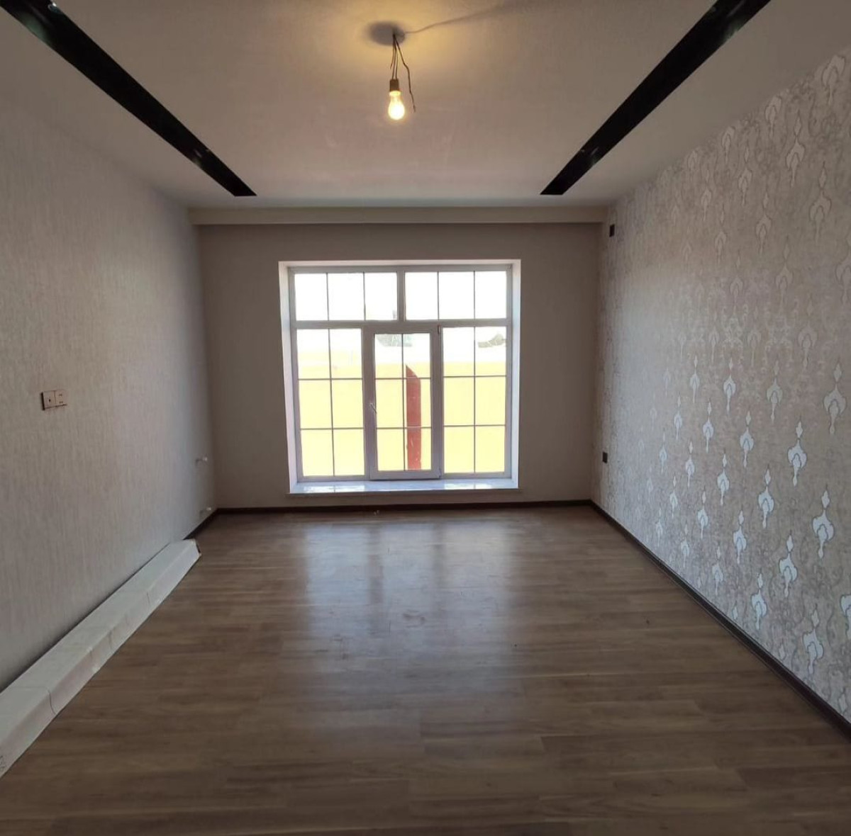 Villa Abseron rayon Mehdiaba qes 4 nomreli mektebin yaninda yolun