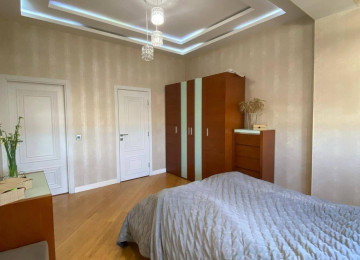 Nəsimi rayonu Rus səfirliyin yanında 28 may yanı Ulduz