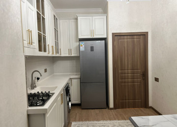 Nəsimi rayonu 28 may metrosunun yanı 3 otaqlı mənzil