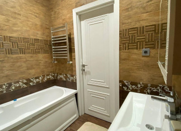 Nəsimi rayonu Rus səfirliyin yanında 28 may yanı Ulduz