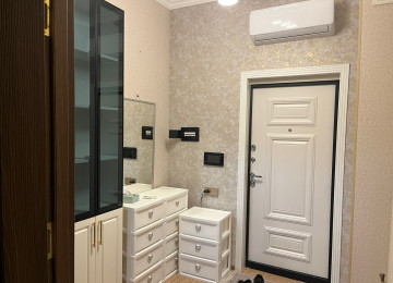 Nəsimi rayonu 28 may metrosunun yanı 3 otaqlı mənzil