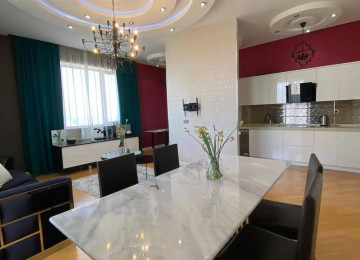 Nəsimi rayonu Rus səfirliyin yanında 28 may yanı Ulduz