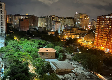Nəsimi rayonu 28 may metrosunun yanı 3 otaqlı mənzil