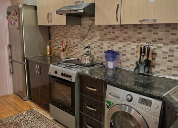 Xırdalan Şəhəri Mirzə Ibrahimov Küçəsində Kirayə Ev