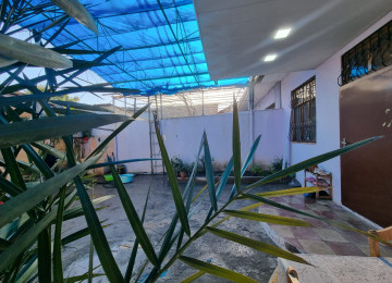 Zabrat qesebesinde tam maqistral yolun üstünde,bütün şəhər