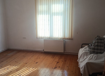 Məhəmmədli qəsəbəsi 4 sotda 240 kvm.7 otaqli,tam temirli ev