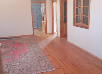 Məhəmmədli qəsəbəsi 4 sotda 240 kvm.7 otaqli,tam temirli ev