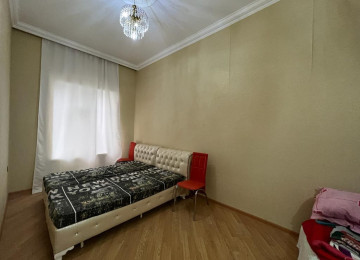 Ramani Sovxozla Gulculuyun kesişmesinde 10 sotda,300kvm.10