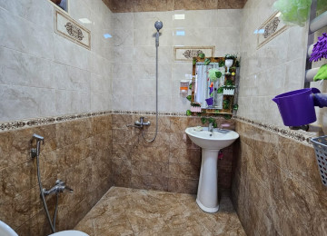 XIRDALANDA MERKEZI YOLA YAXIN 4OTAQ 1STUDYA METBEXT DAXIL