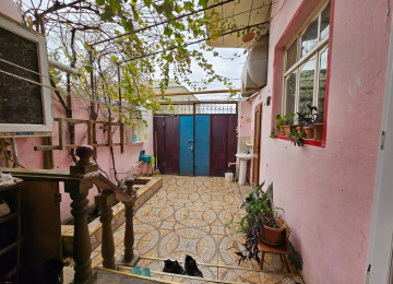 XIRDALANDA MERKEZI YOLA YAXIN 4OTAQ 1STUDYA METBEXT DAXIL