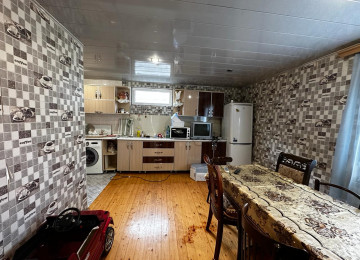 Ramana qesebesinde 22 sayli mektebe,yola,marşurut yaxin