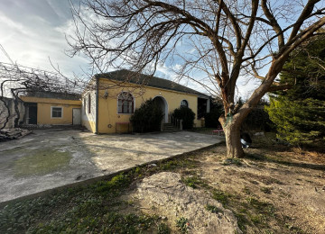 Ramana qesebesinde 22 sayli mektebe,yola,marşurut yaxin