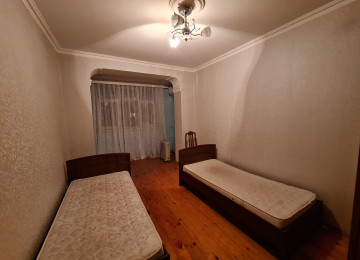 Xırdalanda, Heydər parkına yaxın, piyada 5 dəqiqəlik