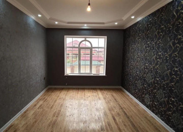 Ceyranbatan qəsəbəsində həyət evi satilir. Araz marketin