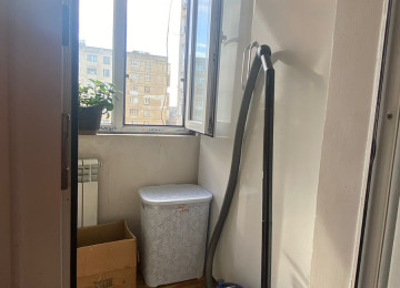 Xətai rayonu Babək prospektində 9 mərtəbəli binanın 6-cı