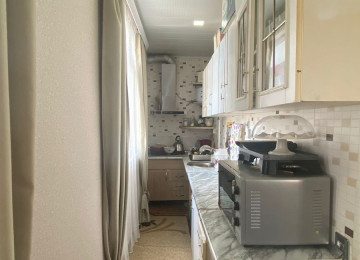 Xətai rayonu Babək prospektində 9 mərtəbəli binanın 6-cı