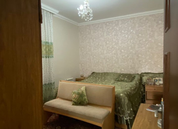 Xətai rayonu Babək prospektində 9 mərtəbəli binanın 6-cı