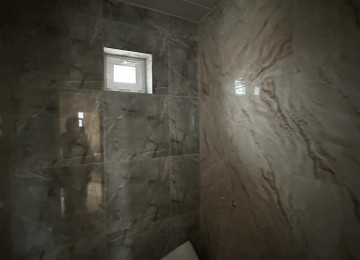 Ramani sovxozda 2 sotda 100 kvm.sahesi olan 3 otaqli