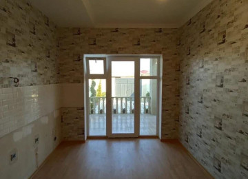 Suraxanı rayonu Hövsan qes. maşın bazarın arxasında 2 sotun