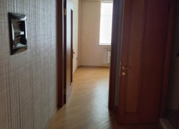 Mansard Duplex Menzil satılır 7 otaqlí te'mirli ve mebelli