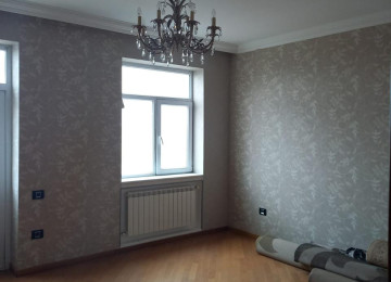 Mansard Duplex Menzil satılır 7 otaqlí te'mirli ve mebelli