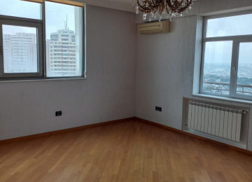 Mansard Duplex Menzil satılır 7 otaqlí te'mirli ve mebelli