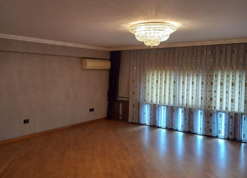 Mansard Duplex Menzil satılır 7 otaqlí te'mirli ve mebelli