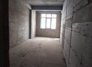 Şəhərin mərkəzində Nəsimi rayonu Mirəli Qaşqay 24 kücəsində