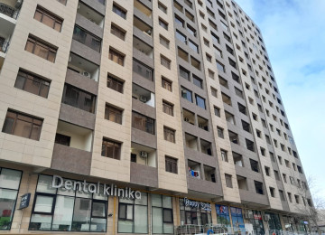 Şəhərin mərkəzində Nəsimi rayonu Mirəli Qaşqay 24 kücəsində