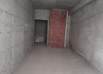 Şəhərin mərkəzində Nəsimi rayonu Mirəli Qaşqay 24 kücəsində