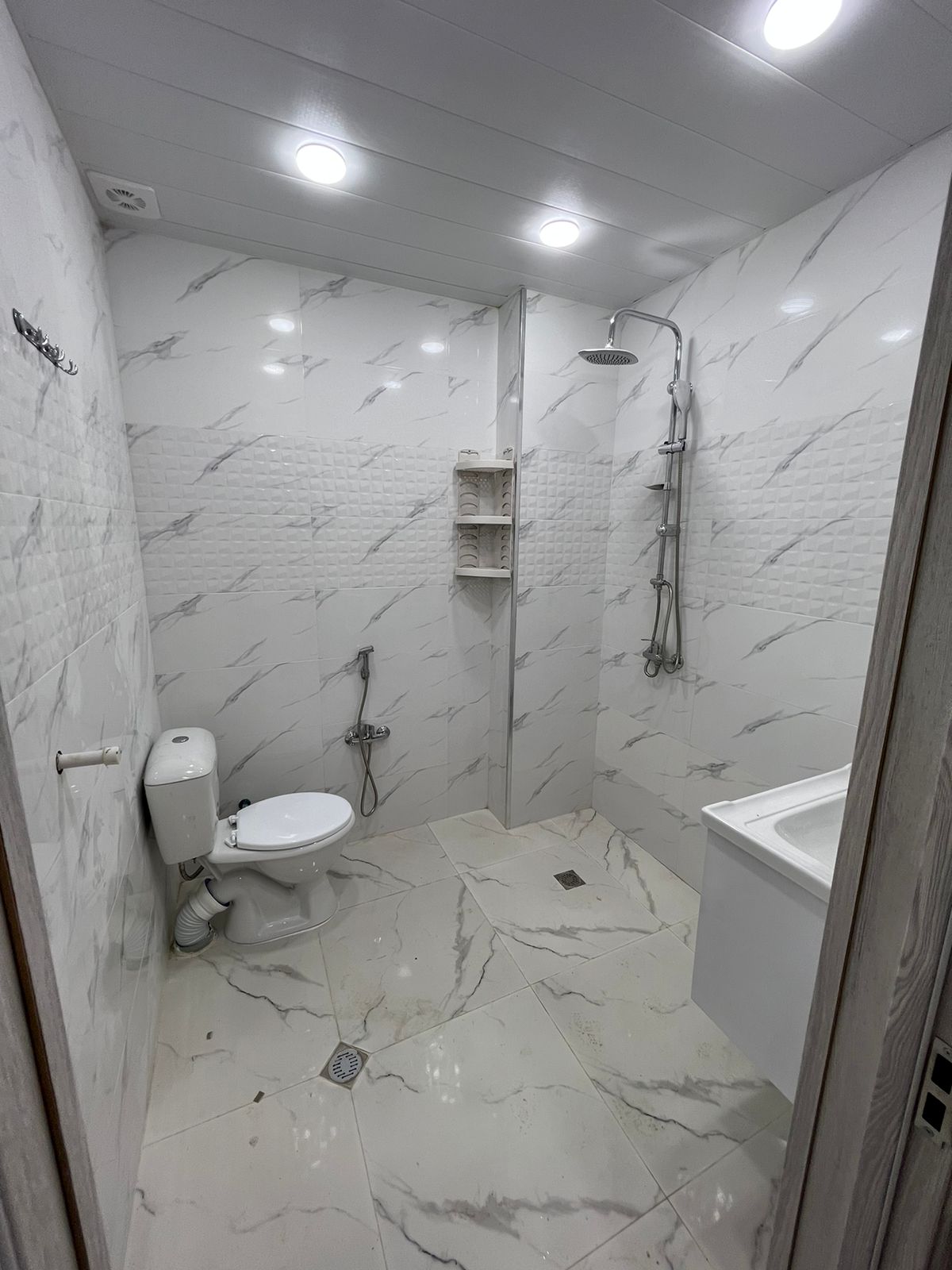 Xlrdalan AAAF PARK.Yeni təmir olunub. Ailəyə verilir.Nikah