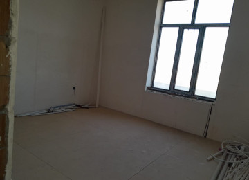 Şəhərin mərkəzində Nəsimi rayonu, Nəsimi bazarın yanında,